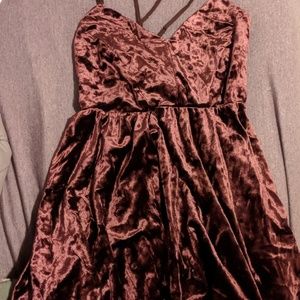 Forever21strappy velvet cross back dress